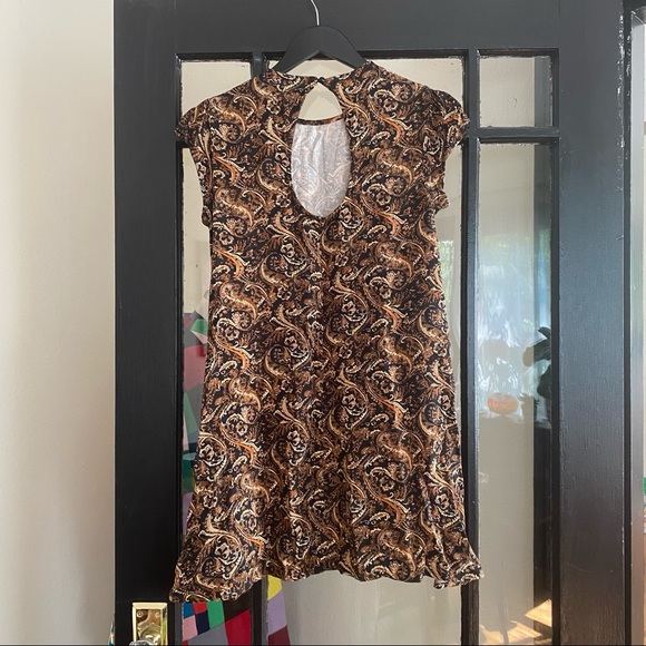 Urban Outfitters Swing Dress - Picture 2 of 4